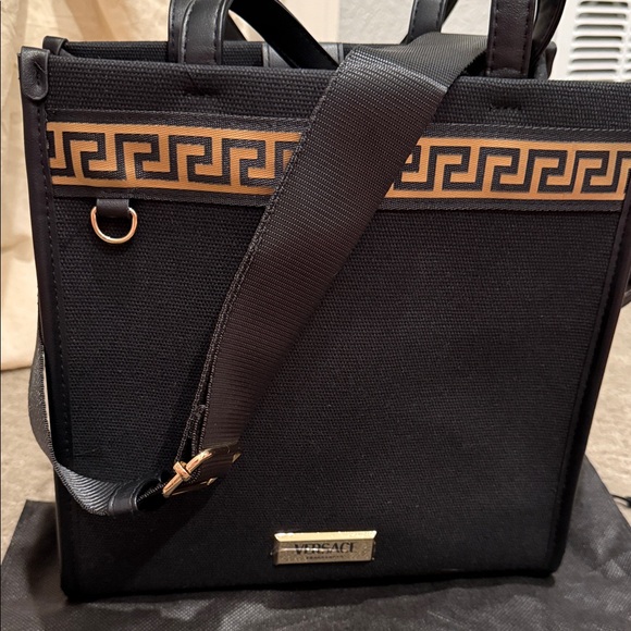 Versace Black and Gold Tote Bag - Picture 8 of 11